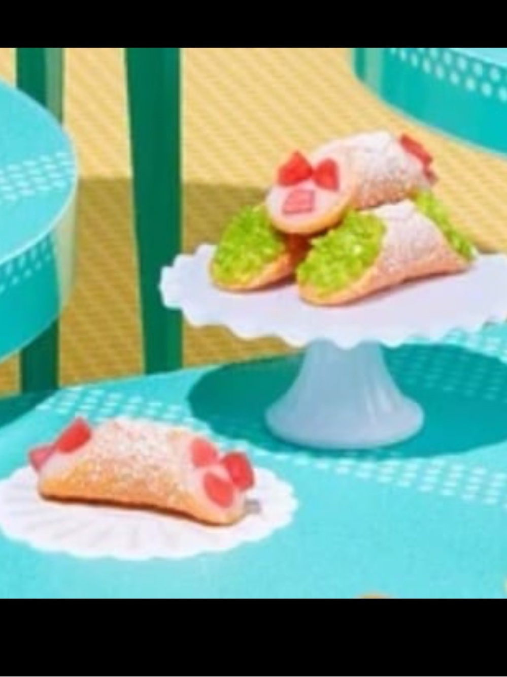 Miniverse Make it Mini Cafe Series 6 Cannoli